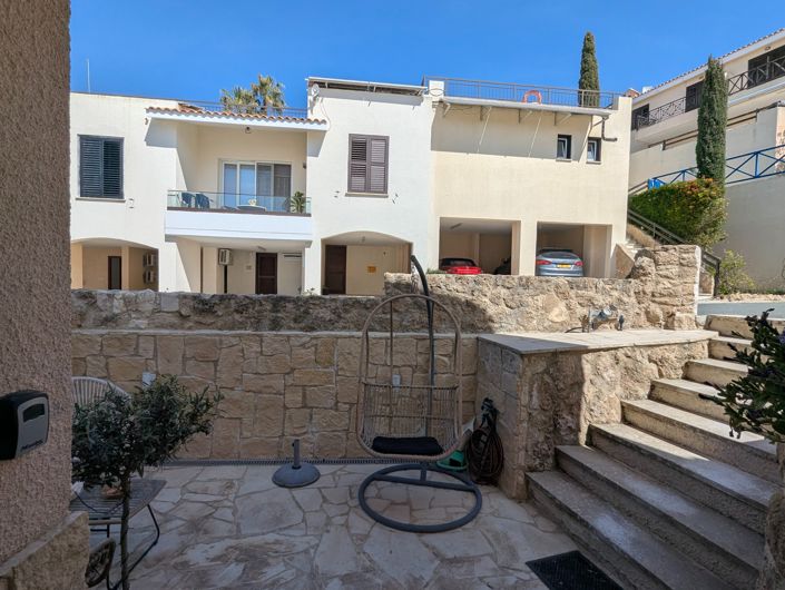 Image No.32-2 Bed Property for sale