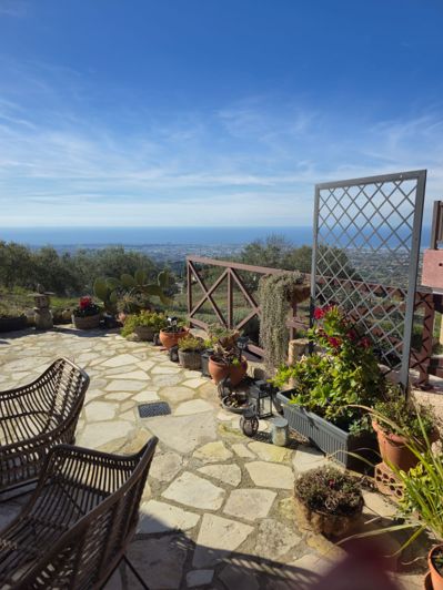 Image No.6-2 Bed Property for sale