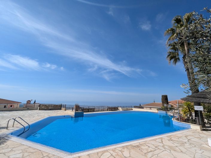 Image No.6-2 Bed Property for sale