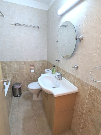 Image No.11-1 Bed Property for sale