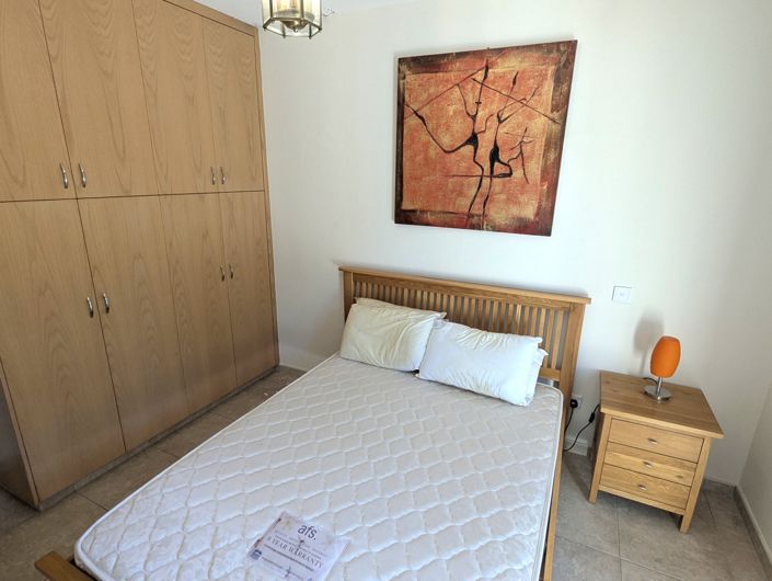 Image No.8-1 Bed Property for sale