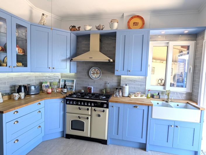 Image No.17-3 Bed Property for sale