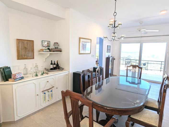 Image No.24-3 Bed Property for sale