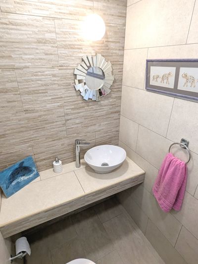 Image No.49-3 Bed Property for sale