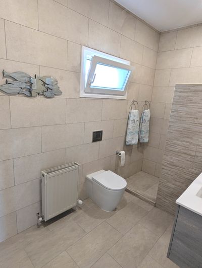 Image No.51-3 Bed Property for sale