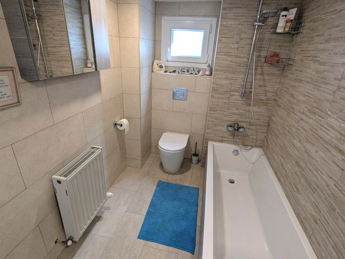 Image No.55-3 Bed Property for sale