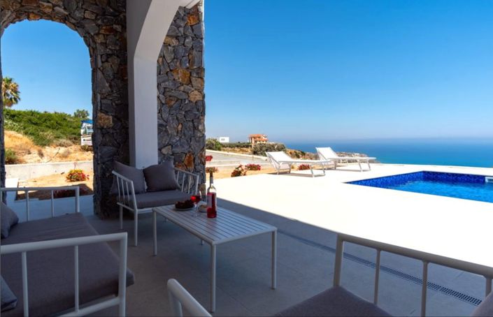 Image No.10-2 Bed Property for sale