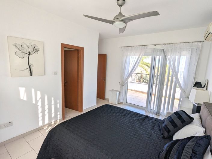 Image No.15-4 Bed Property for sale