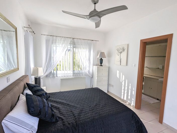 Image No.16-4 Bed Property for sale