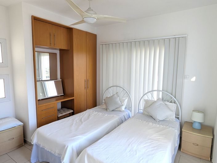 Image No.32-4 Bed Property for sale