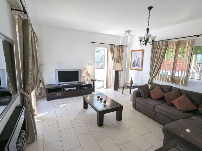 Image No.54-4 Bed Property for sale