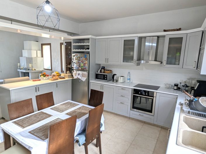 Image No.11-Propriété de 3 chambres à vendre à Kato Polemidia