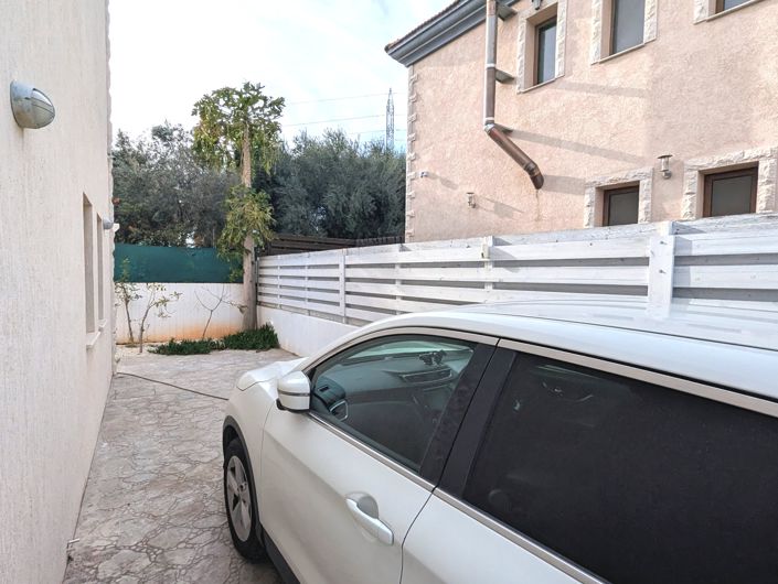 Image No.2-Propriété de 3 chambres à vendre à Kato Polemidia