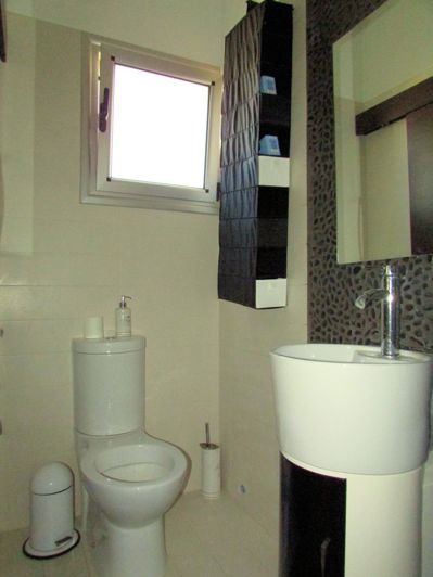 Image No.14-3 Bed Property for sale