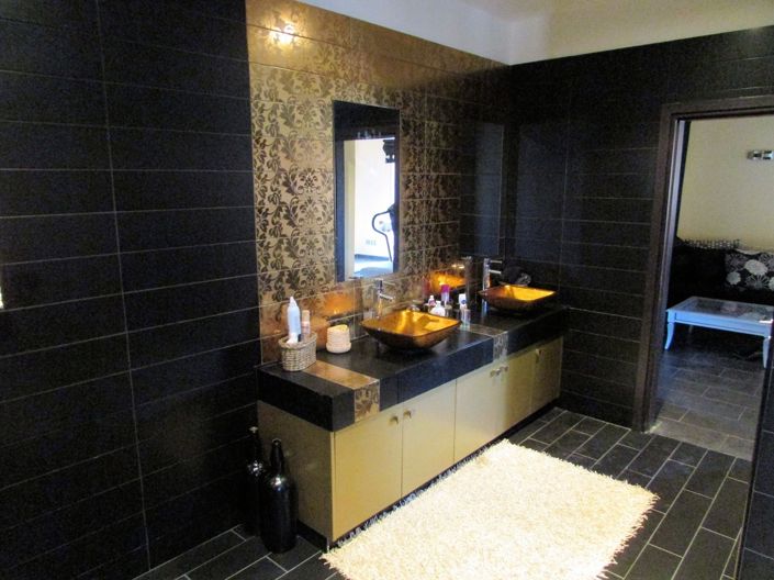 Image No.20-3 Bed Property for sale