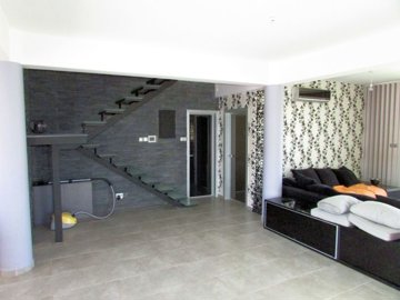 full67d3f953d48ab1741945171