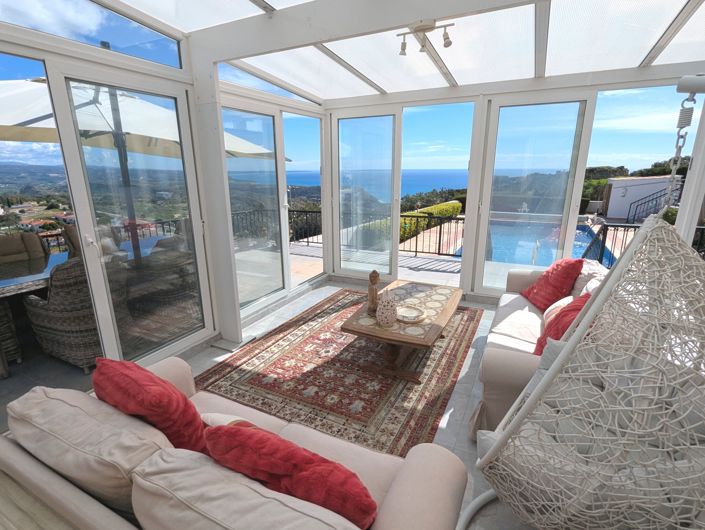 Image No.14-4 Bed Property for sale