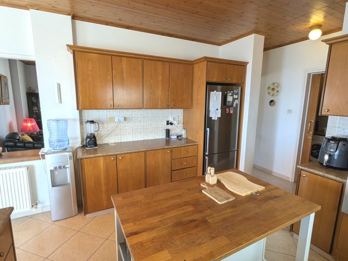 Image No.14-4 Bed Property for sale