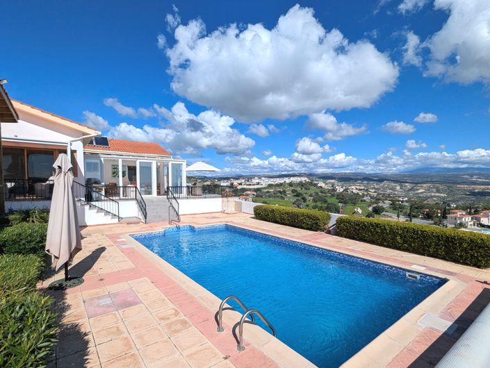 Image No.20-4 Bed Property for sale