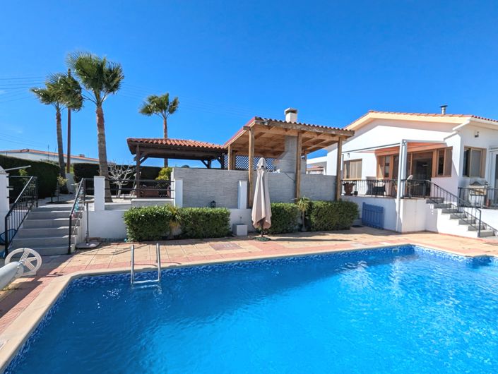 Image No.22-4 Bed Property for sale