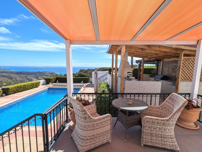 Image No.25-4 Bed Property for sale