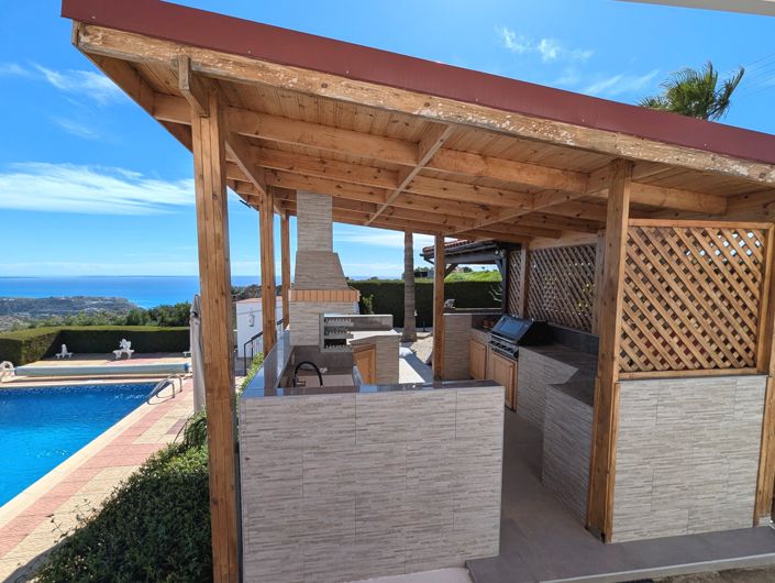 Image No.26-4 Bed Property for sale