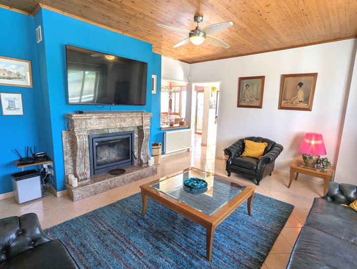 Image No.28-4 Bed Property for sale