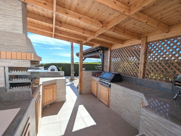 Image No.31-4 Bed Property for sale