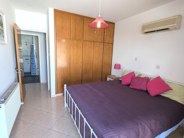 Image No.35-4 Bed Property for sale
