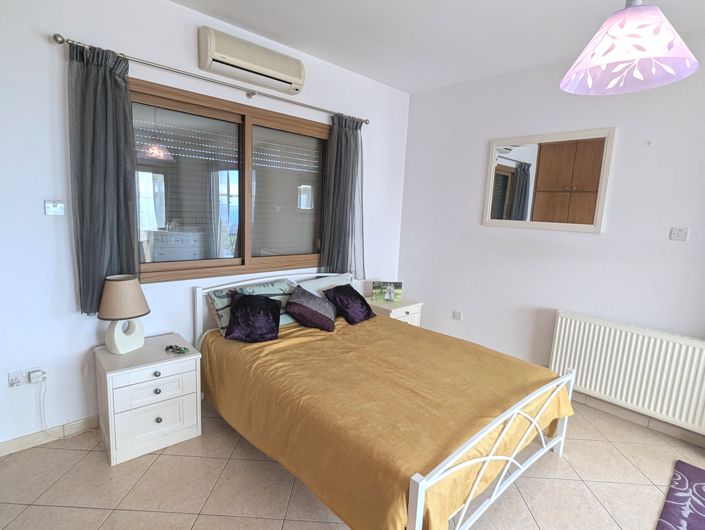 Image No.42-4 Bed Property for sale