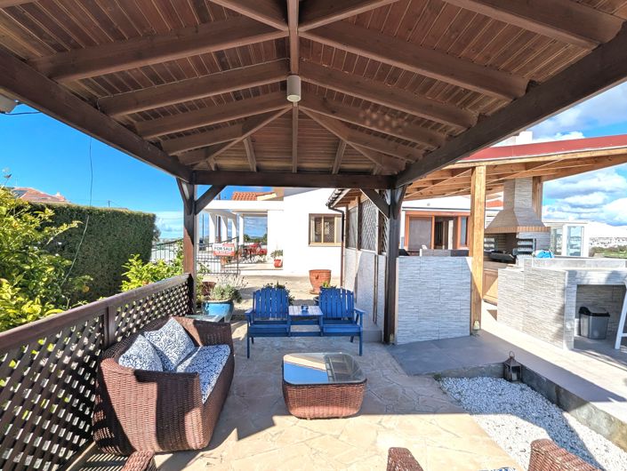 Image No.43-4 Bed Property for sale