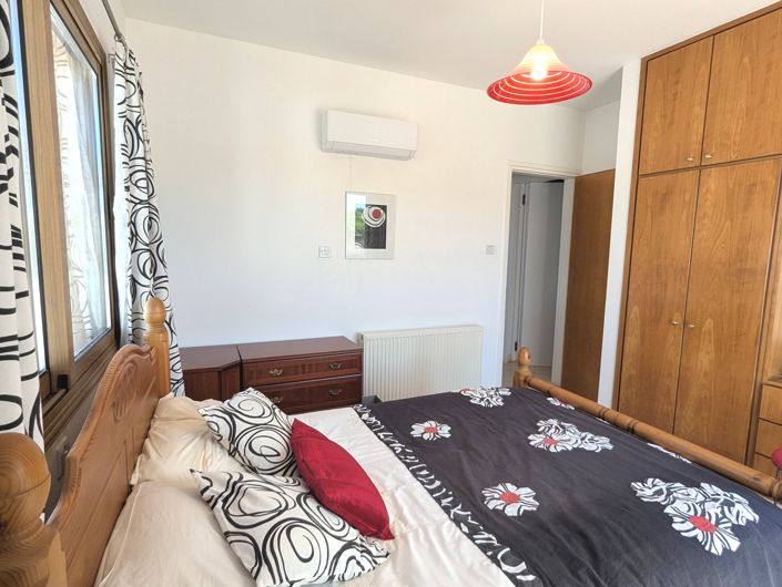 Image No.52-4 Bed Property for sale