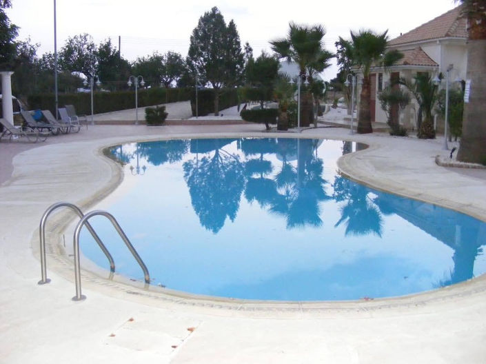 Image No.15-8 Bed Property for sale