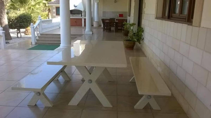 Image No.18-8 Bed Property for sale