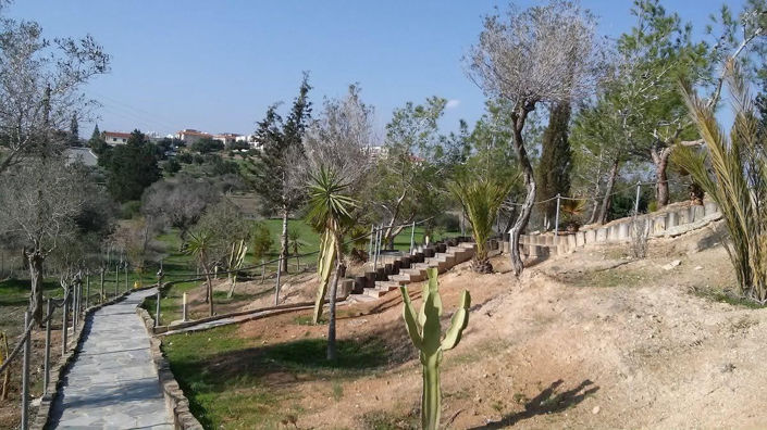 Image No.20-8 Bed Property for sale