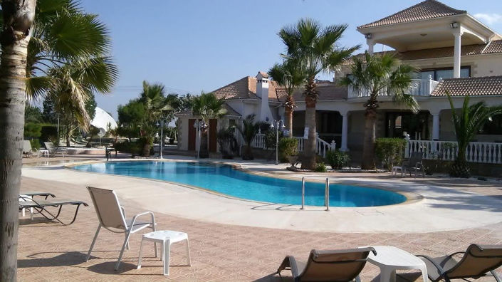 Image No.30-8 Bed Property for sale