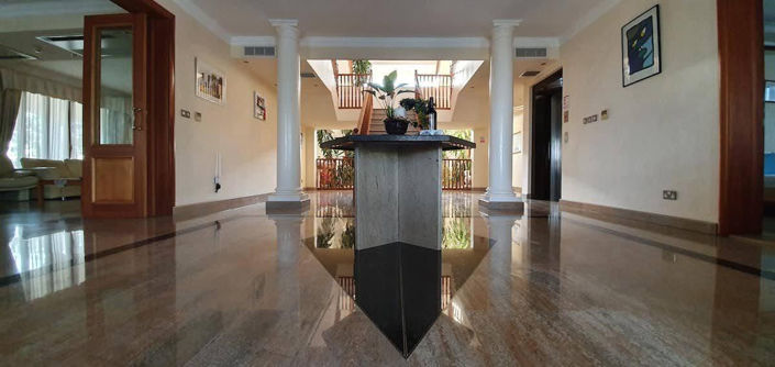 Image No.39-8 Bed Property for sale