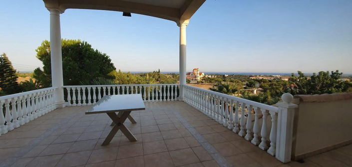 Image No.42-8 Bed Property for sale