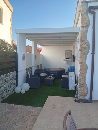 Image No.11-3 Bed Property for sale