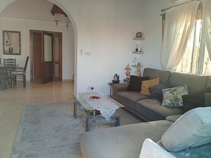 Image No.17-3 Bed Property for sale