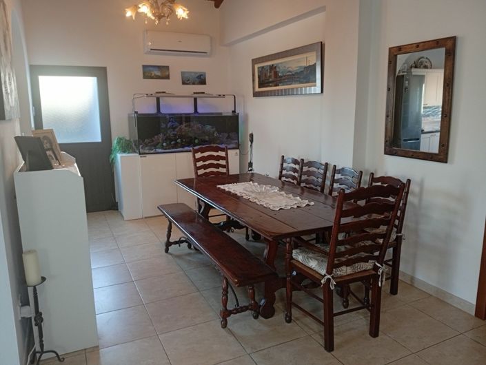 Image No.19-3 Bed Property for sale