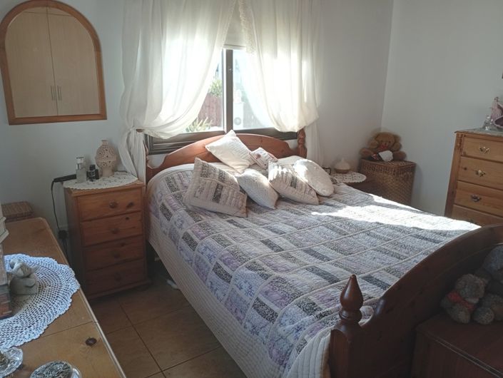 Image No.27-3 Bed Property for sale