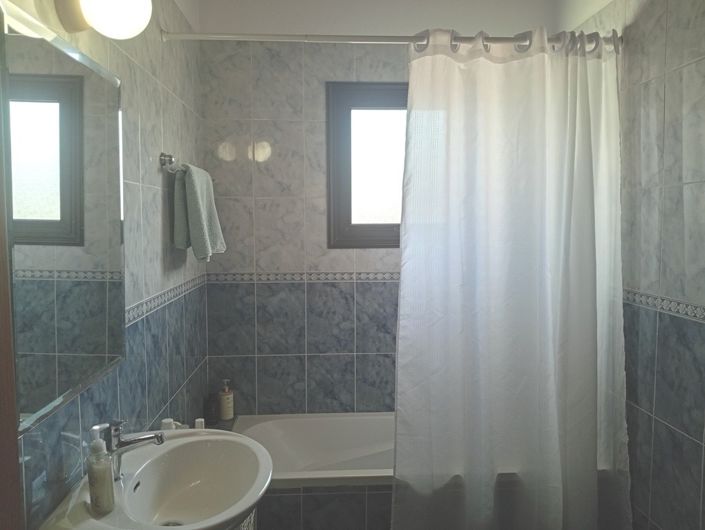 Image No.30-3 Bed Property for sale