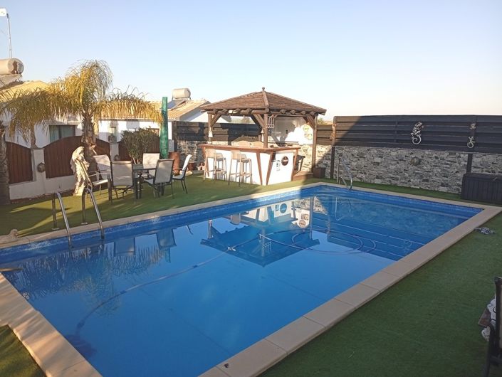 Image No.7-3 Bed Property for sale