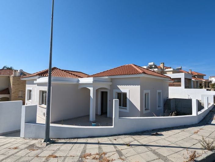 Image No.3-3 Bed Property for sale