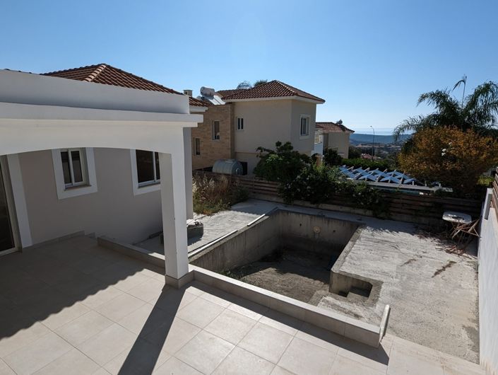 Image No.6-3 Bed Property for sale