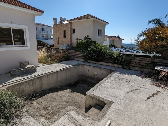 Image No.7-3 Bed Property for sale