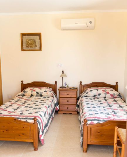 Image No.13-4 Bed Property for sale