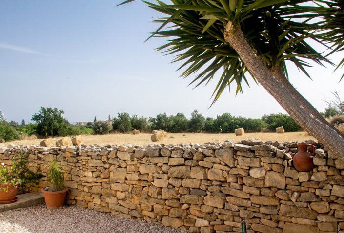 Image No.19-4 Bed Property for sale