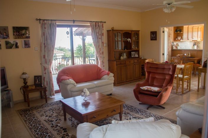 Image No.45-4 Bed Property for sale